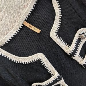 Cute Black and White Sweater From Japan